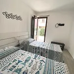 Vacation Casagora בית נופש