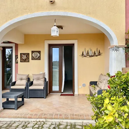 Vacation Casagora Ferienhaus