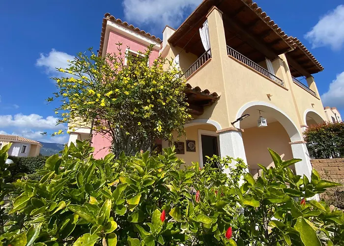 Ferienhaus Vacation Casagora *