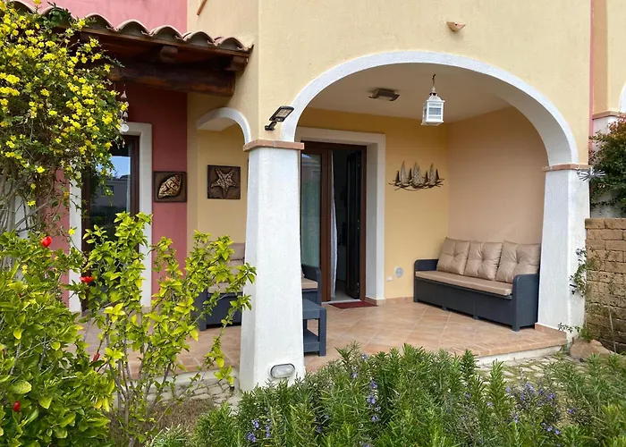 Vacation Casagora Ferienhaus *